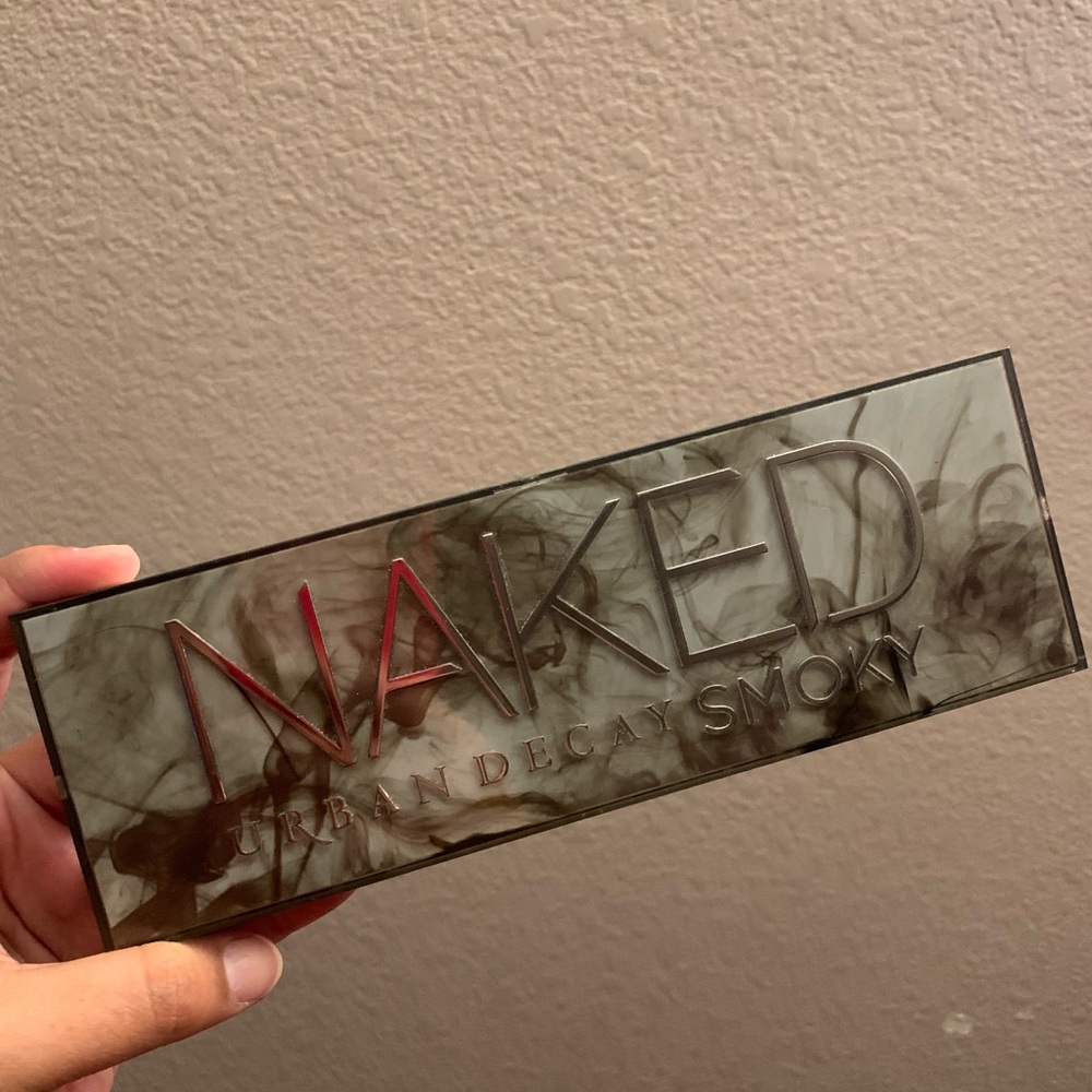 Urban Decay Smokey Naked Palette